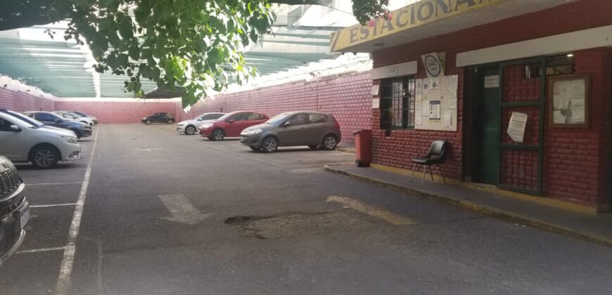 Venta de Playa de Estacionamiento en frente a tribunales