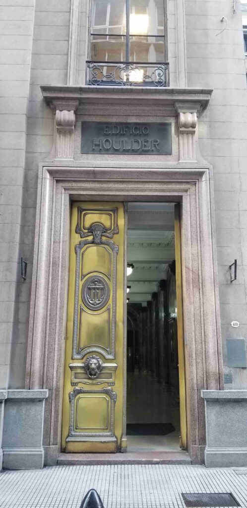 25 de mayo 489 - Banco Julio - Edificio Houlder - puerta