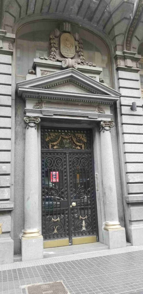 Diagonal Norte - Puerta