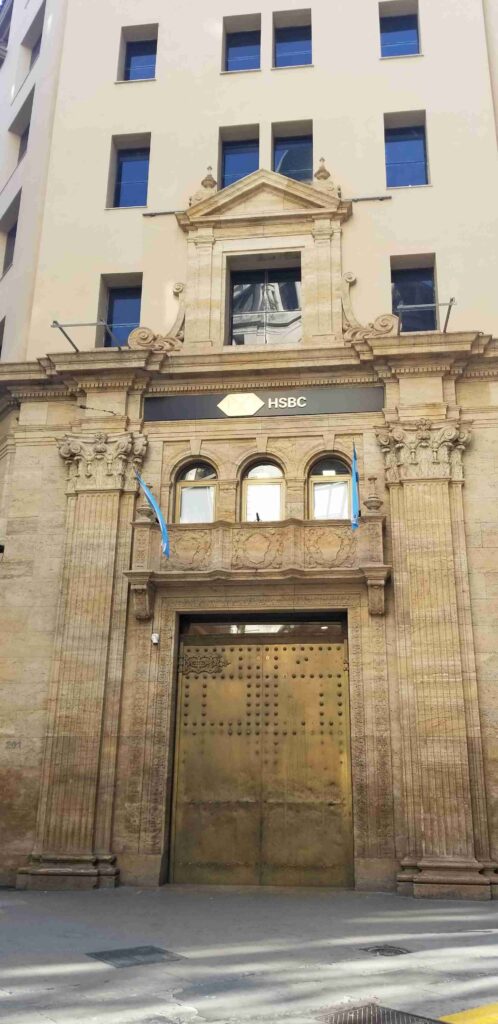 Florida y Peron - Banco HSBC - puerta