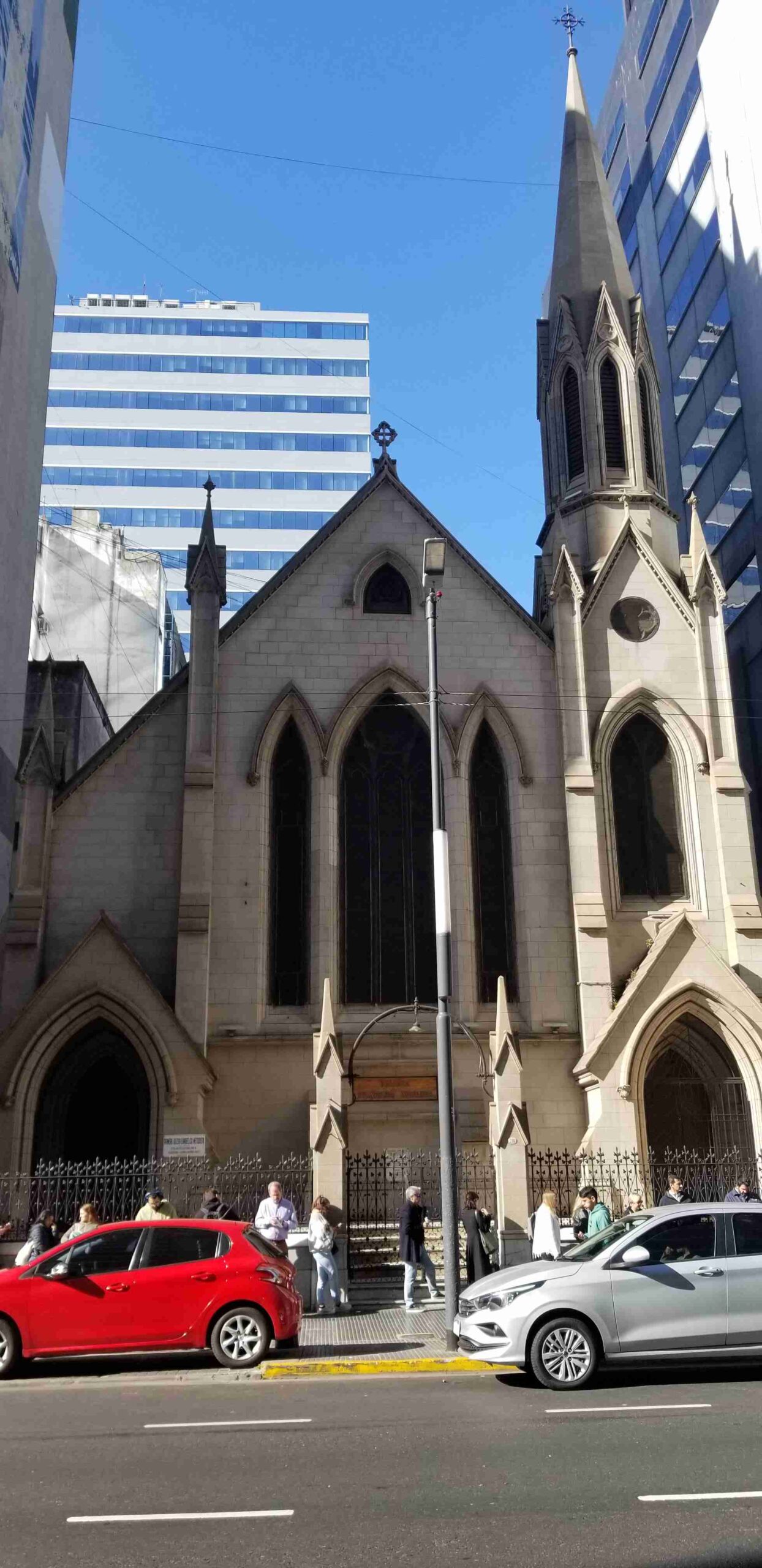 Iglesia Evangelica - Av Corrientes al 600