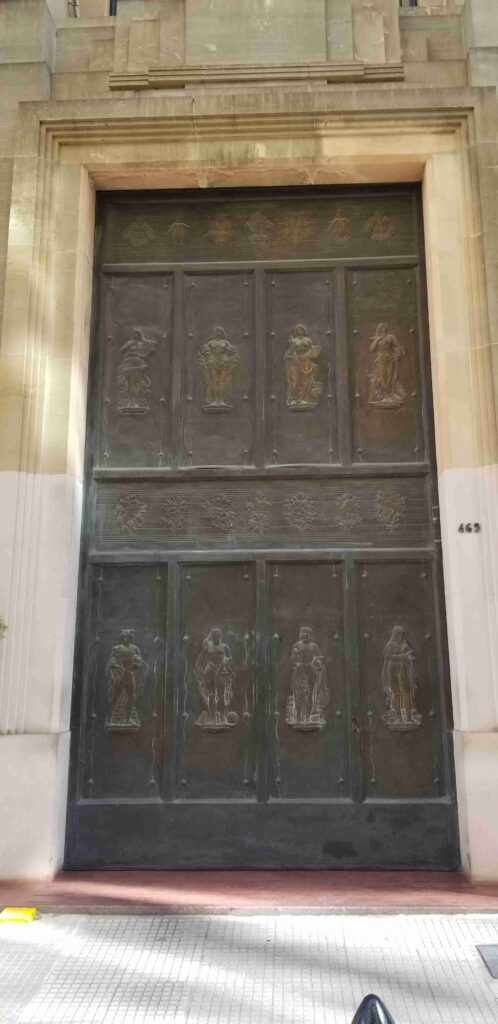 Mitre al 300 - Puerta