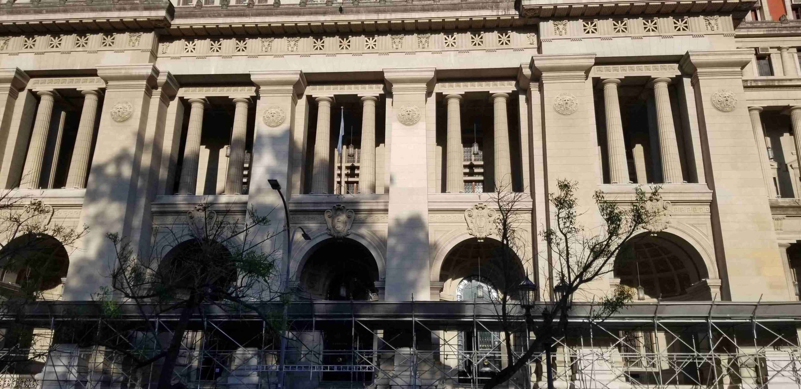 Palacio de Justicia - Amanecer 2