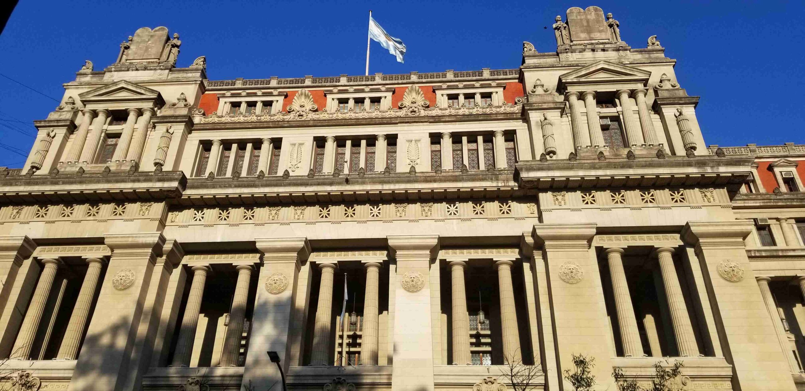 Palacio de Justicia - Amanecer 2