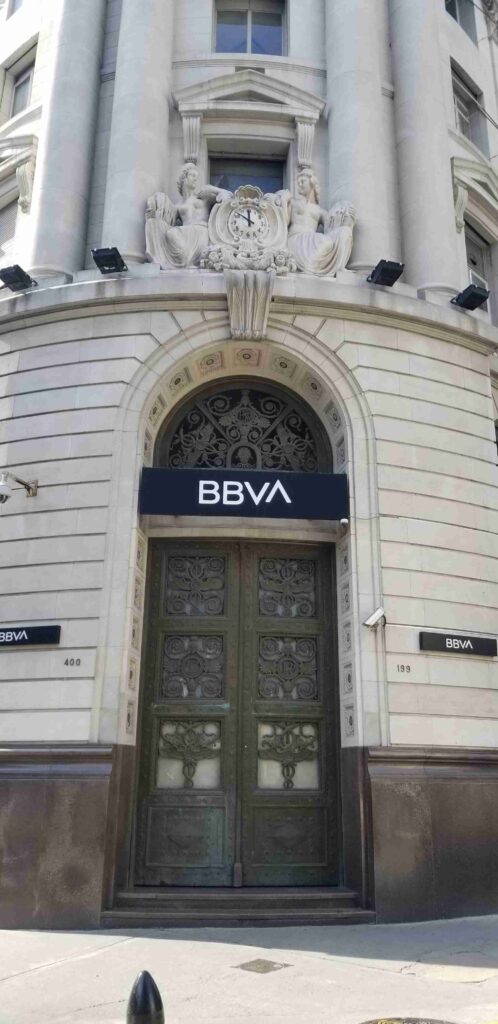 Reconquista 199 - BBVA - puerta