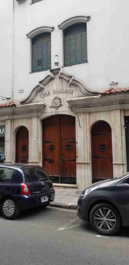 Av. Rivadavia 1167 - 2