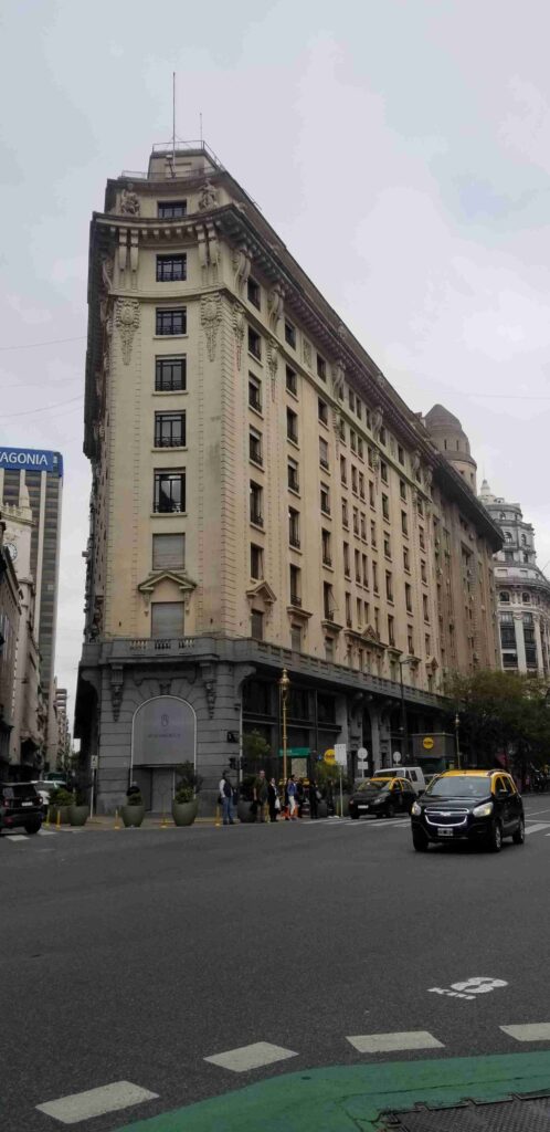 Av. Rivadavia 535 - 1